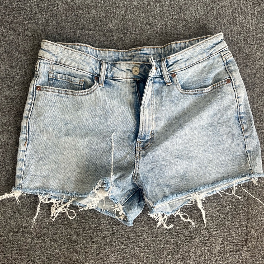 Women's  Old Navy size 12, O.G. Straight high rise shorts